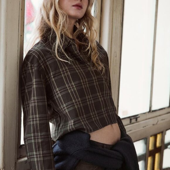 Plaid Crop Shirt - Picture 1 of 5